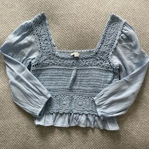 American Eagle Peasant Top